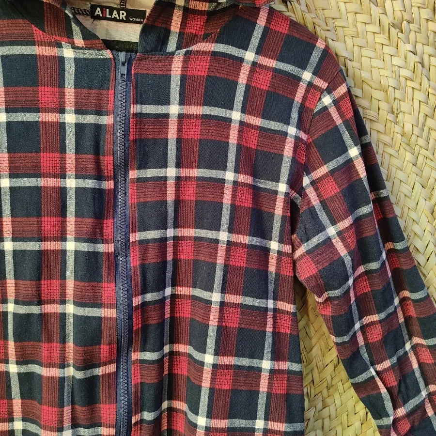 هودی کلاه دار