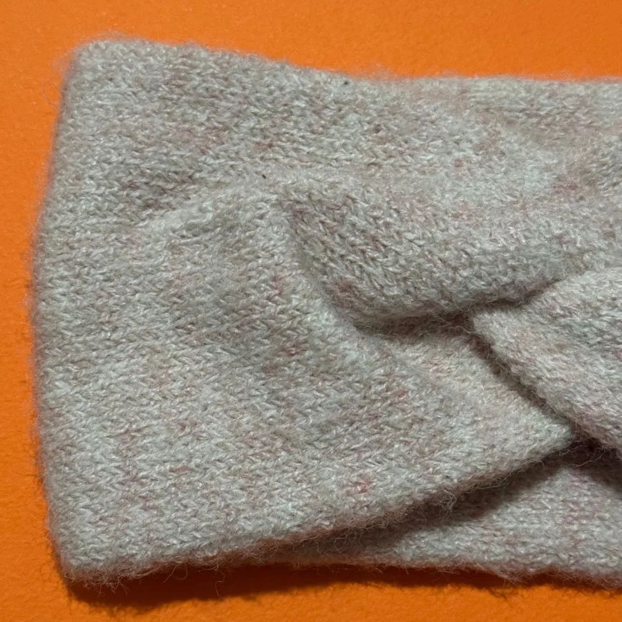 هدبند صورتی