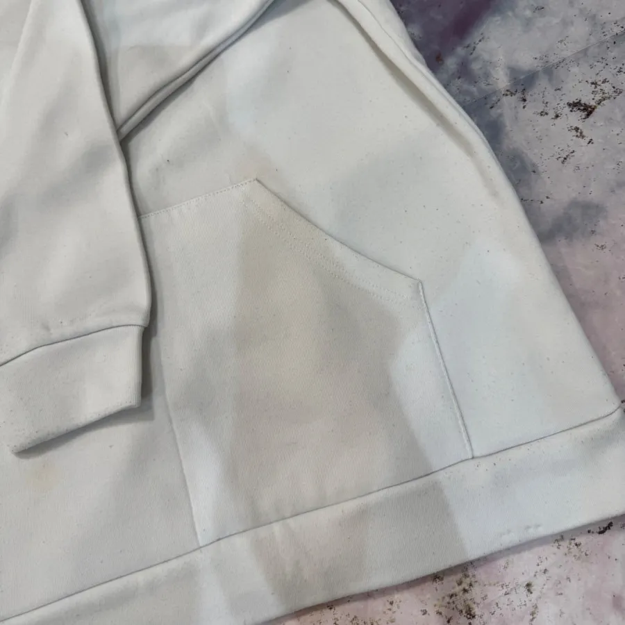 هودی کلاه دار