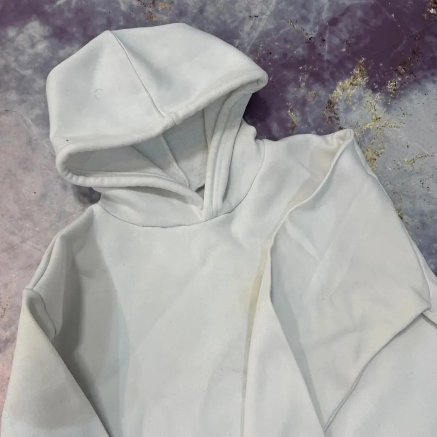 هودی کلاه دار