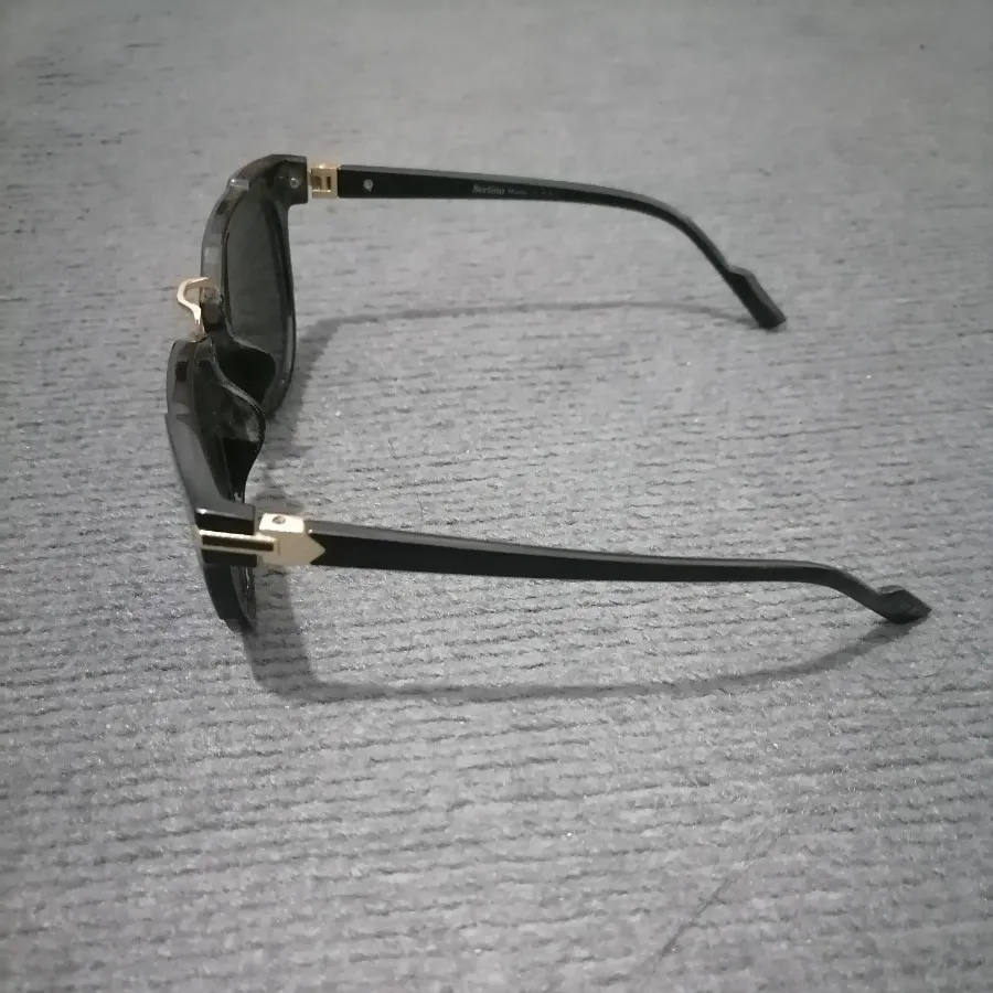 عینک آفتابی