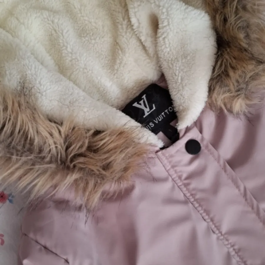 پالتو صورتی سالم و تمیز