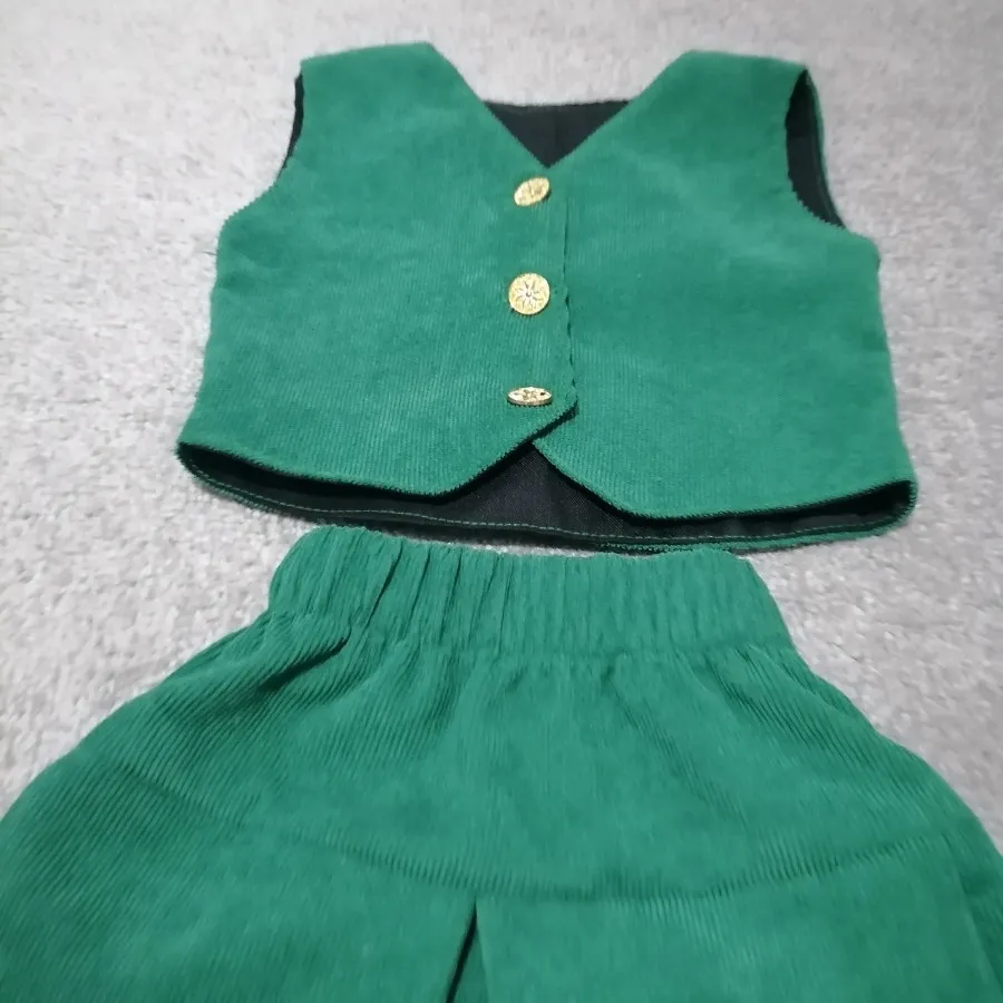 جلیقه و دامن