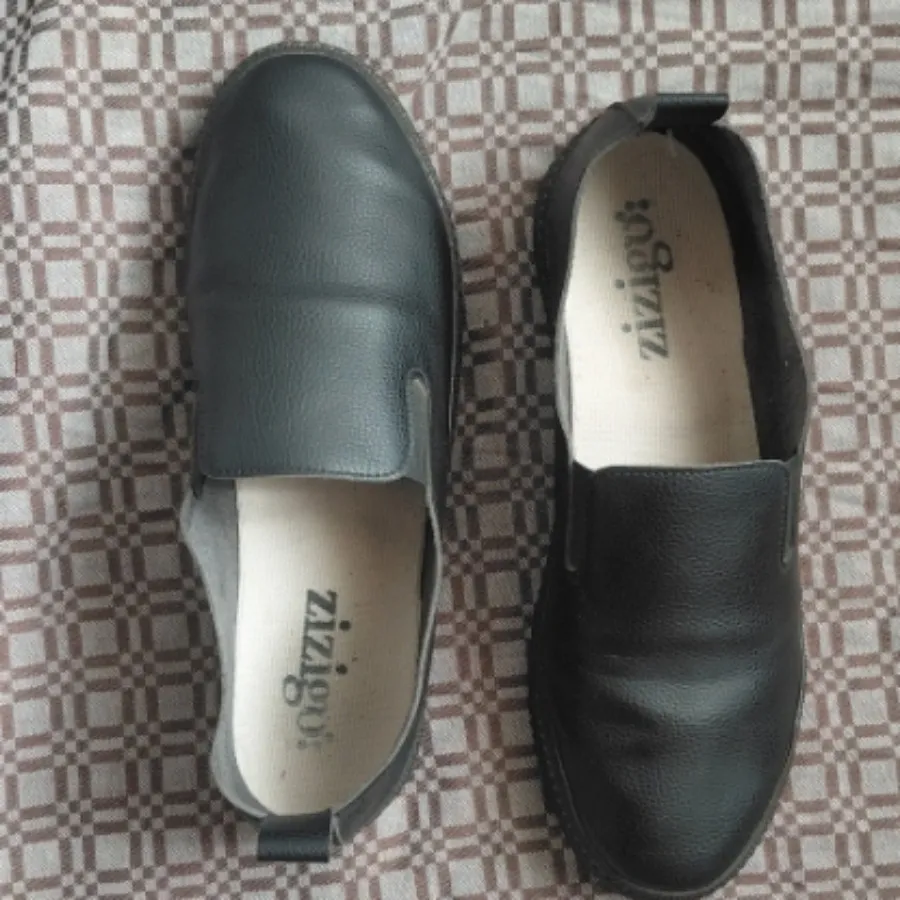 کفش کالج تخت