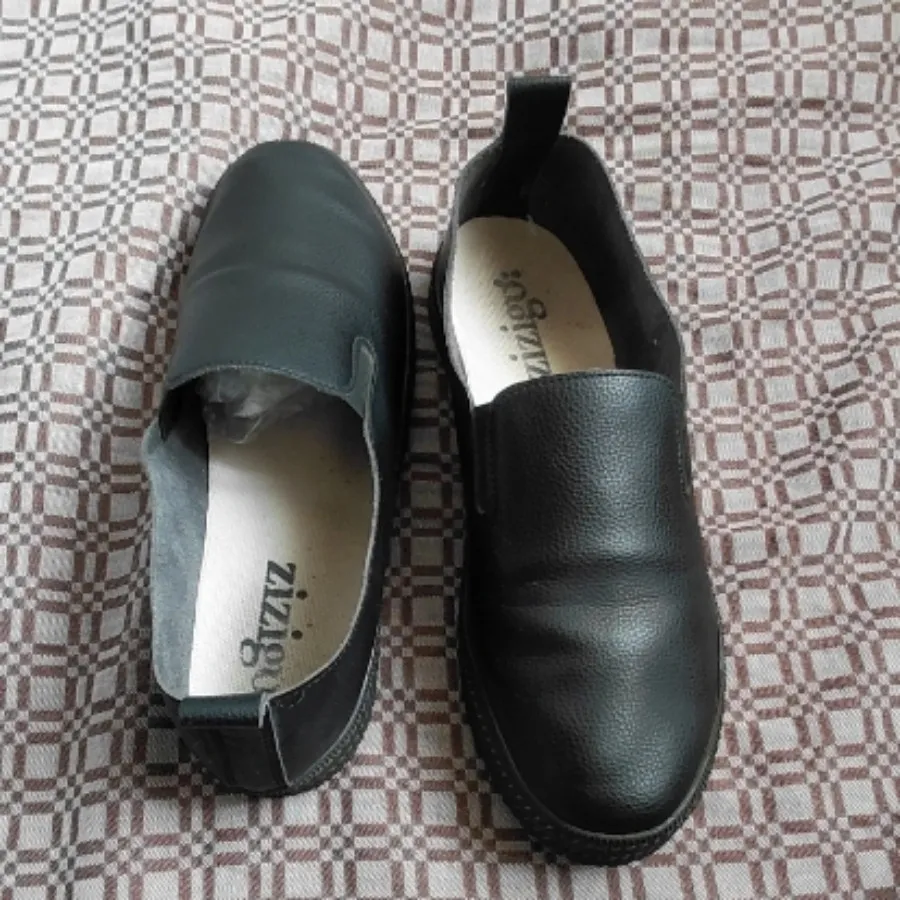 کفش کالج تخت