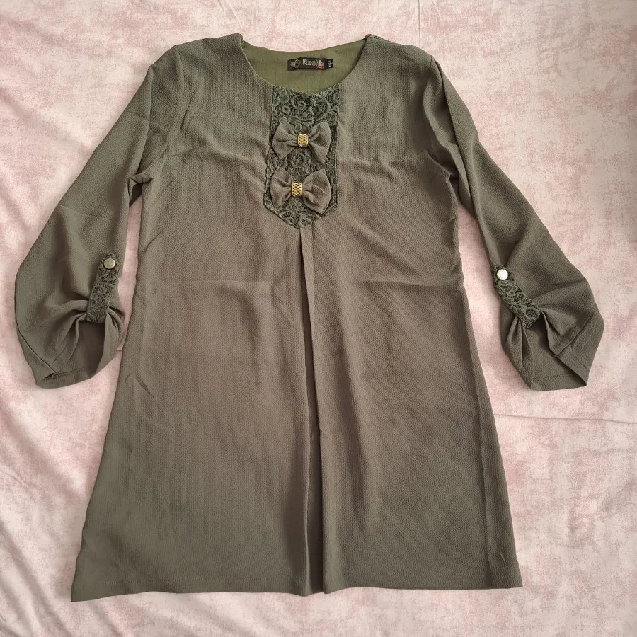 شومیز سبز پشت گیپور