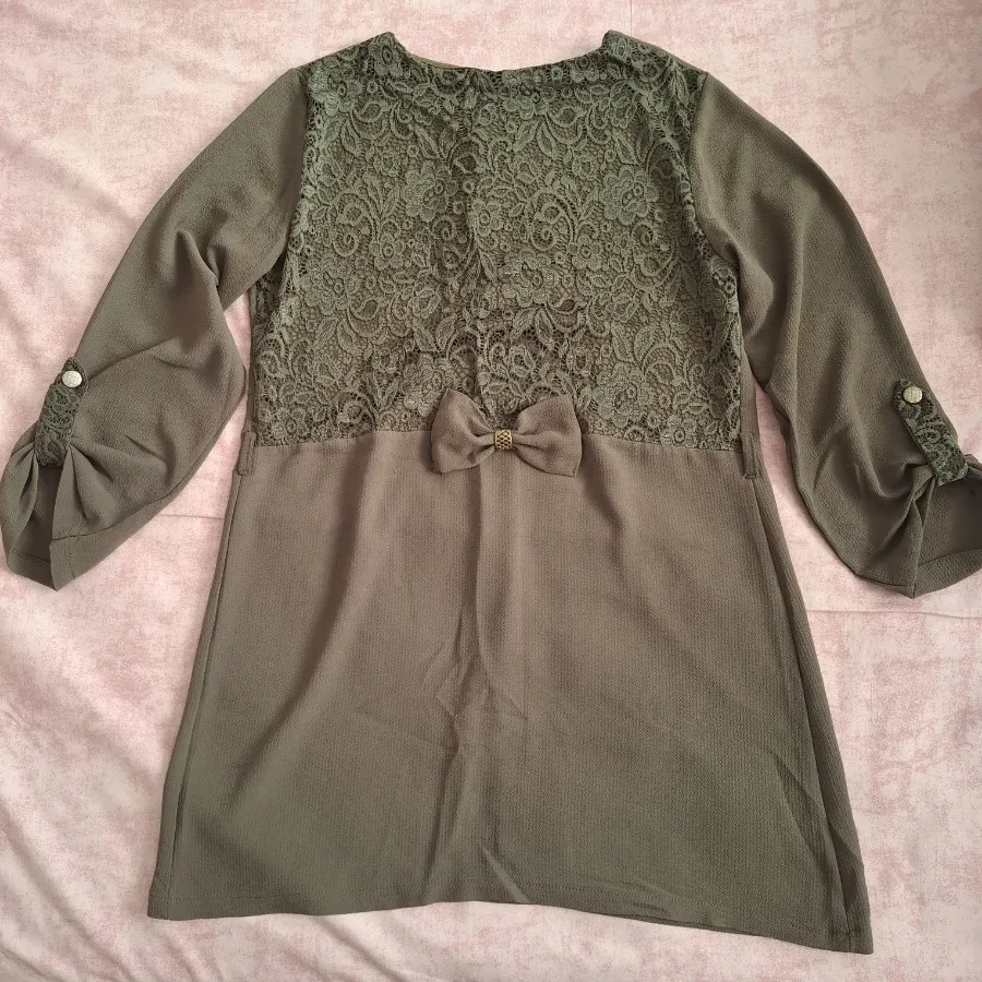 شومیز سبز پشت گیپور