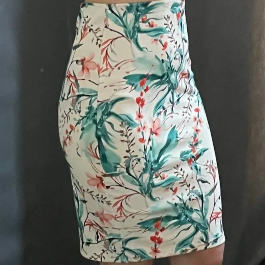 دامن زنانه و دخترانه