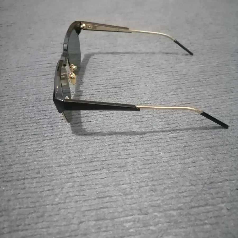 عینک آفتابی