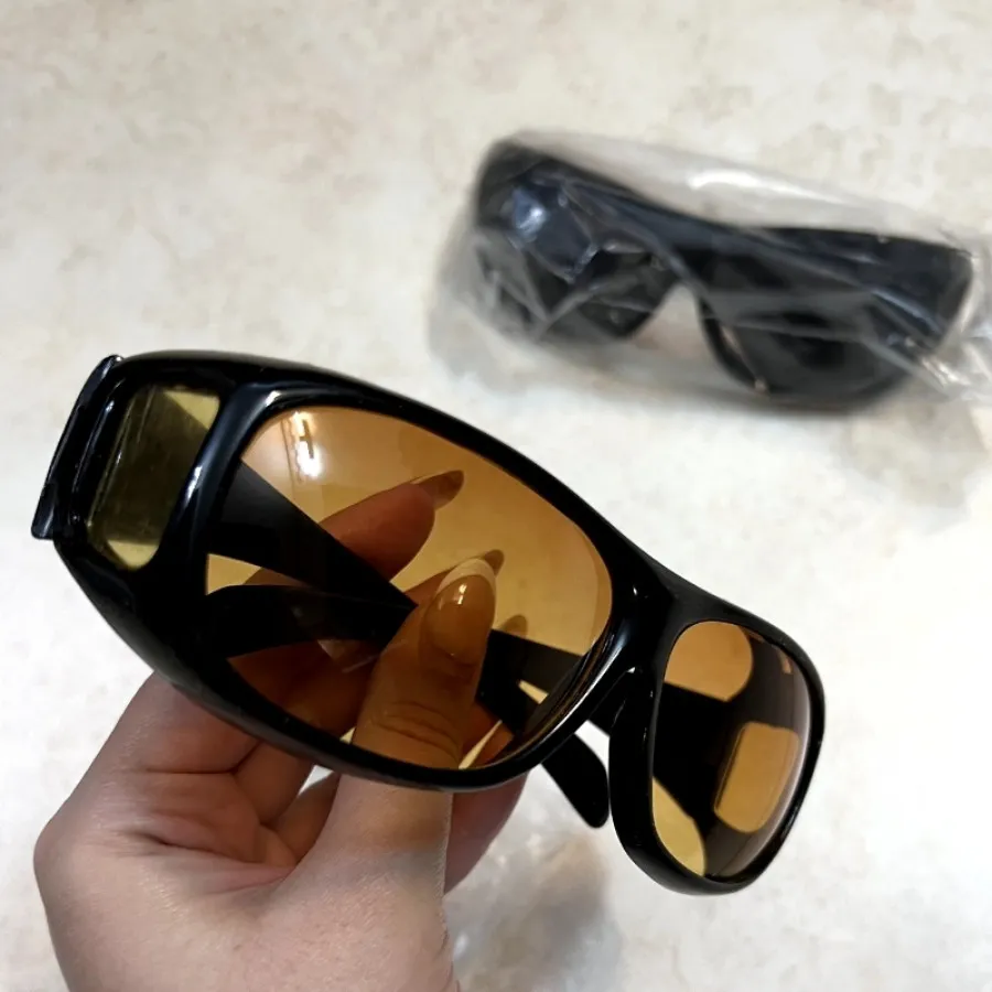 عینک آفتابی