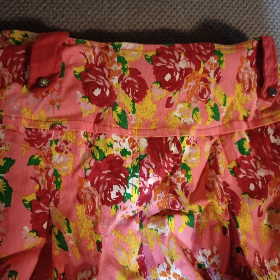 دامن کوتاه زنانه کشی