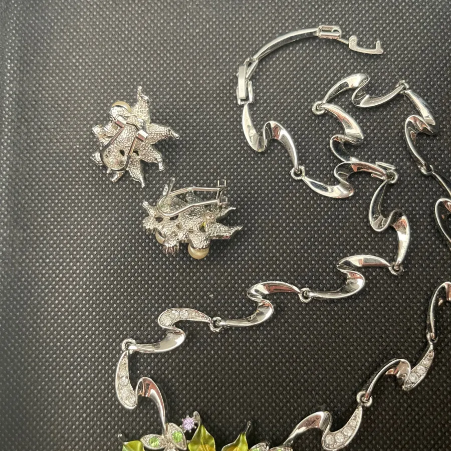 ست گردنبند و گوشواره