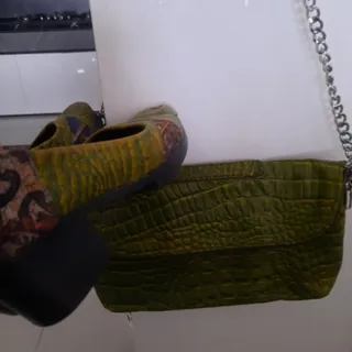 کیف،و کفش چرم دست دوز