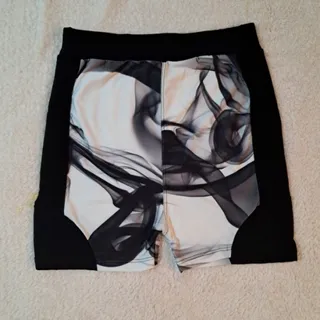 شورتک ورزشی زنانه