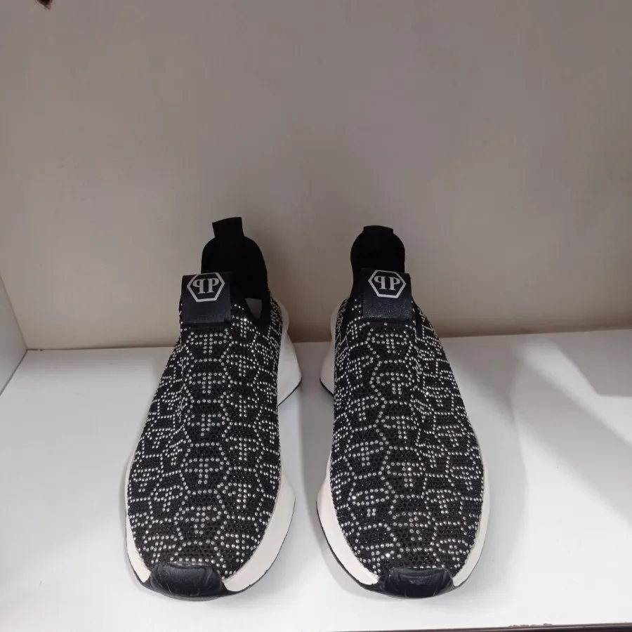 کفش کتونی لژدار