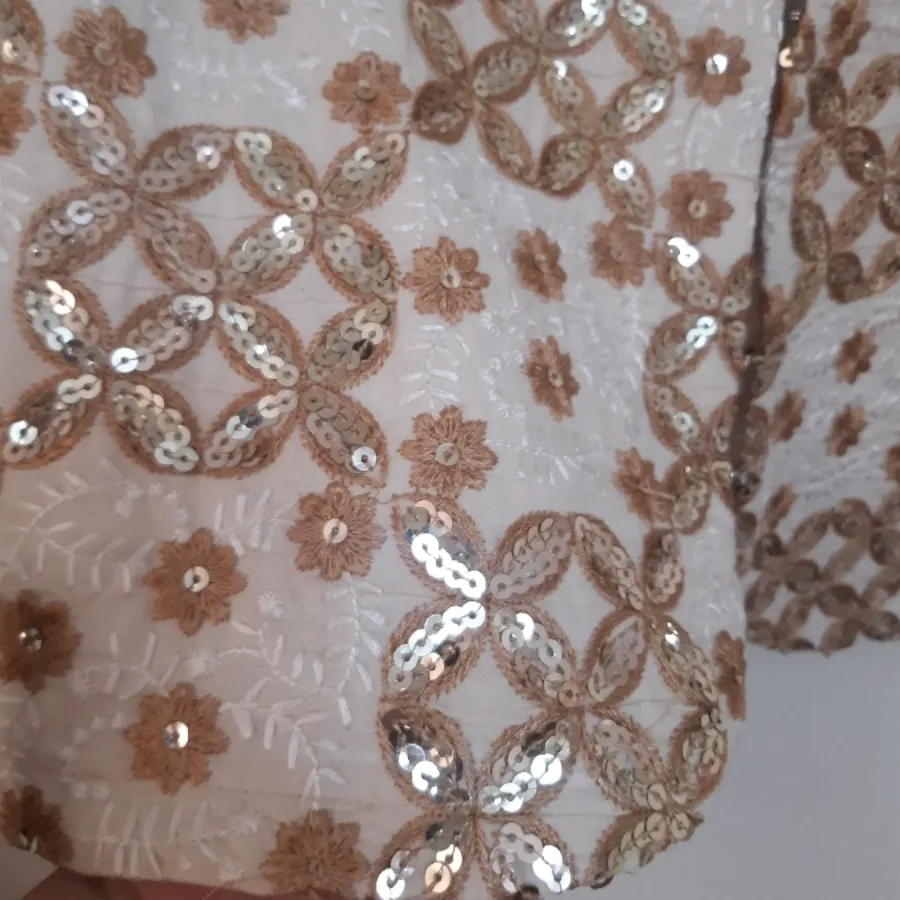 کراپ وست سوزن دوزی