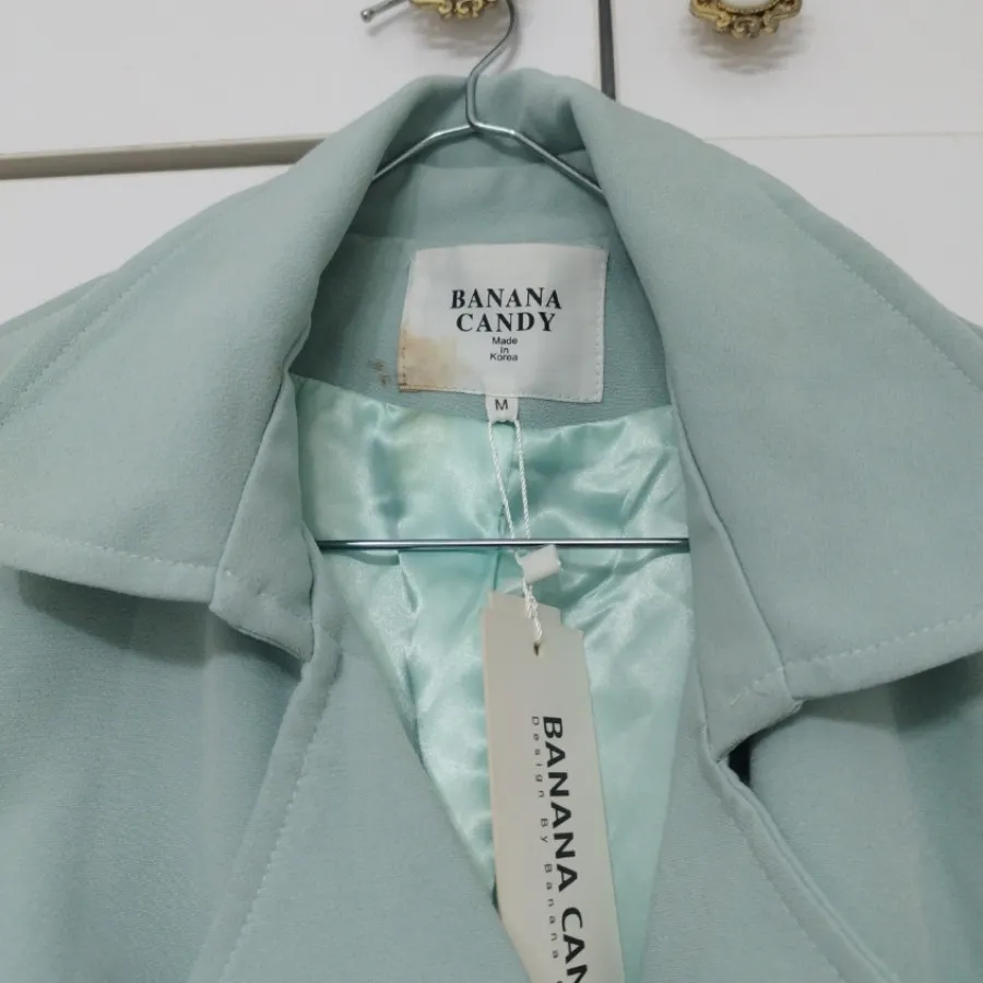 بارونی نو (ضد آب نیست)