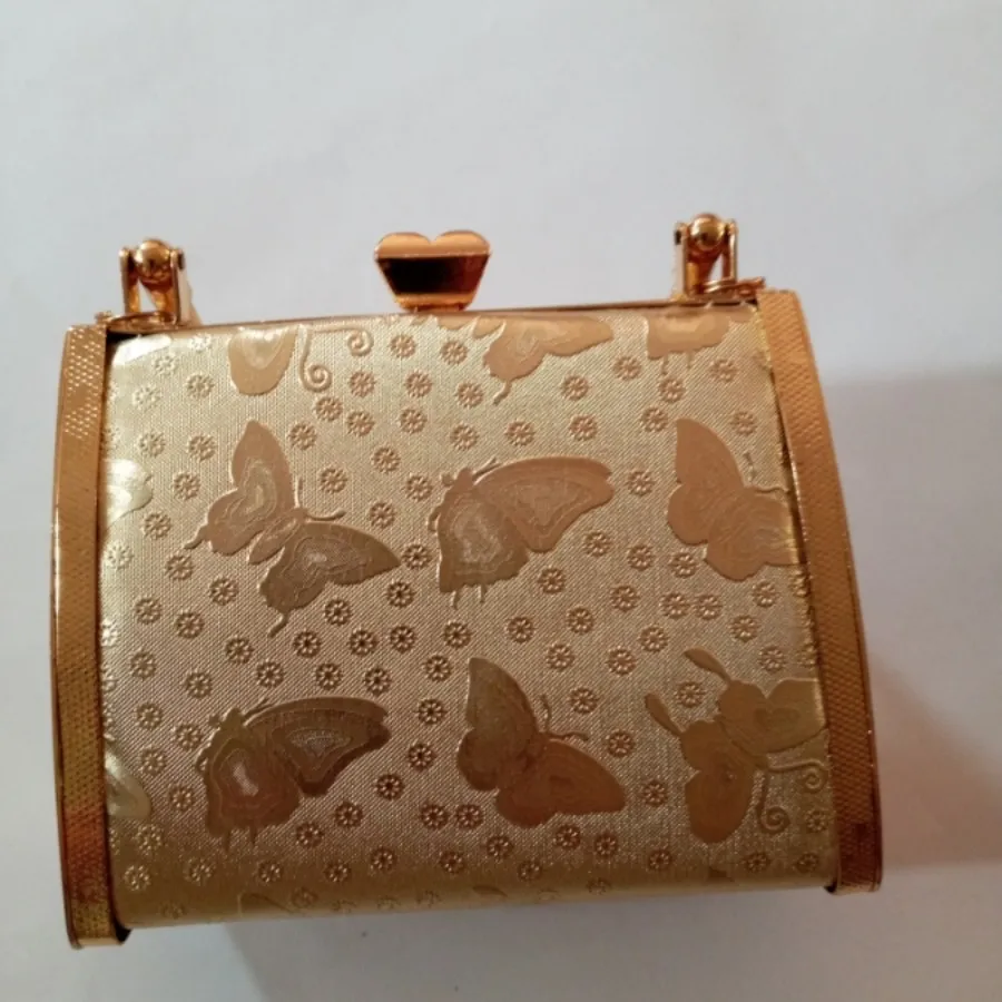 کیف عروسکی طلایی