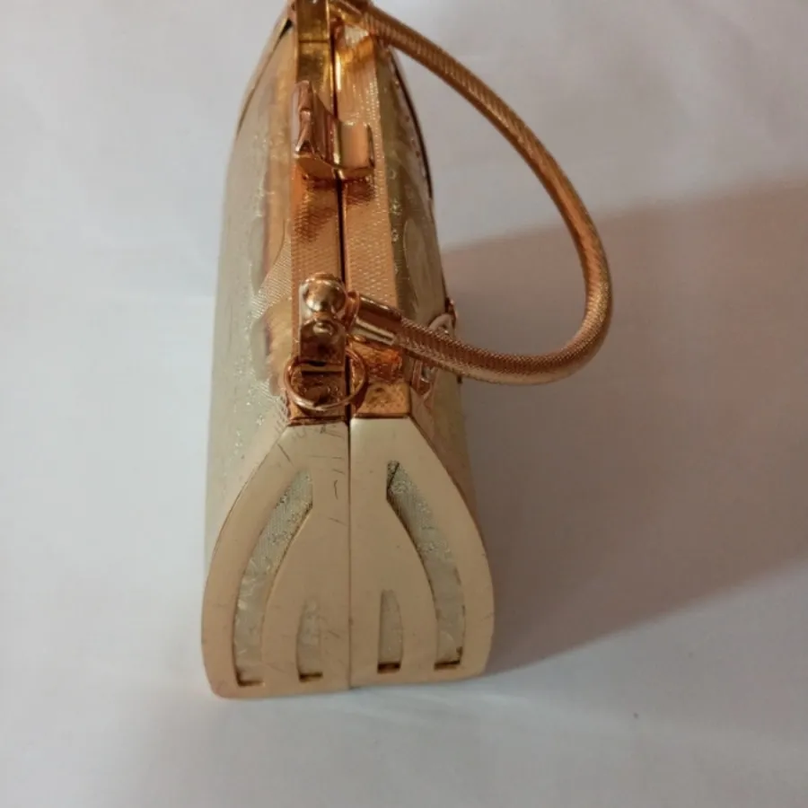 کیف عروسکی طلایی