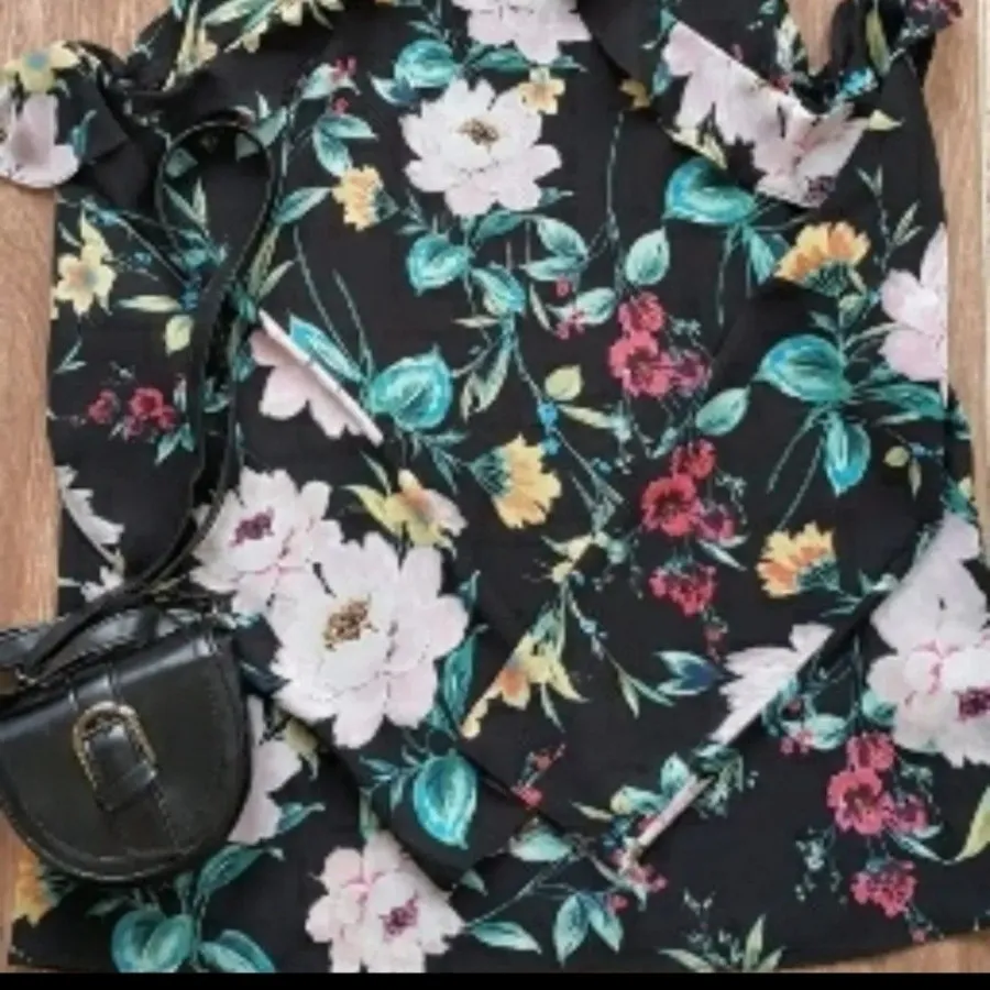 شومیز برند اتمسفر