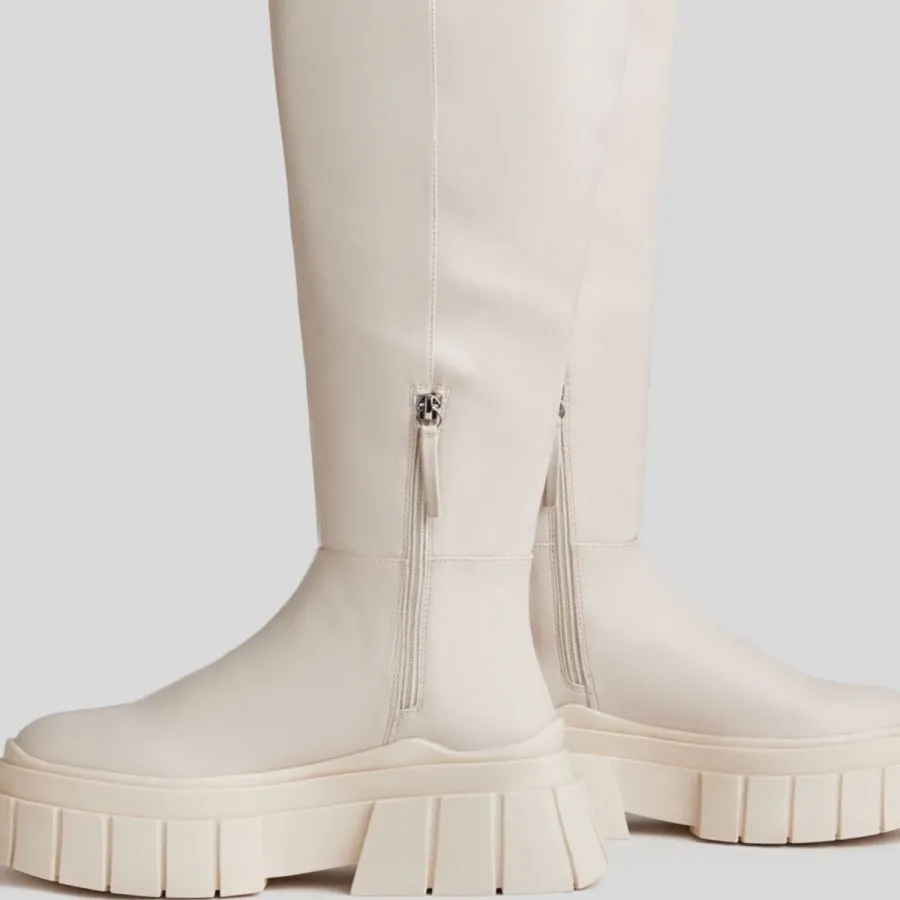 بوت برشکا 40