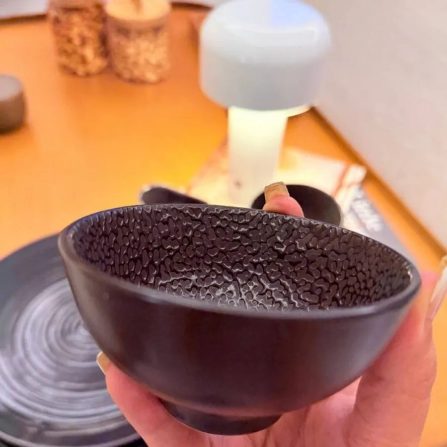 پیشدستی و پیاله