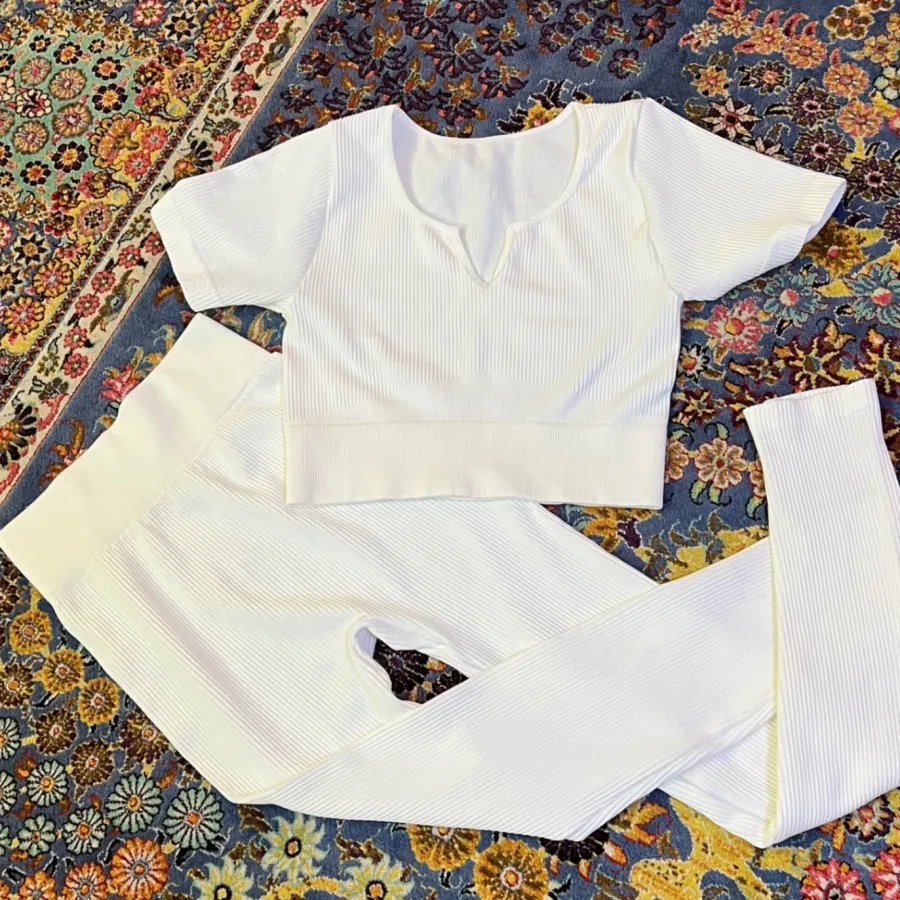 ست نیم تنه و لگ بافت خارج