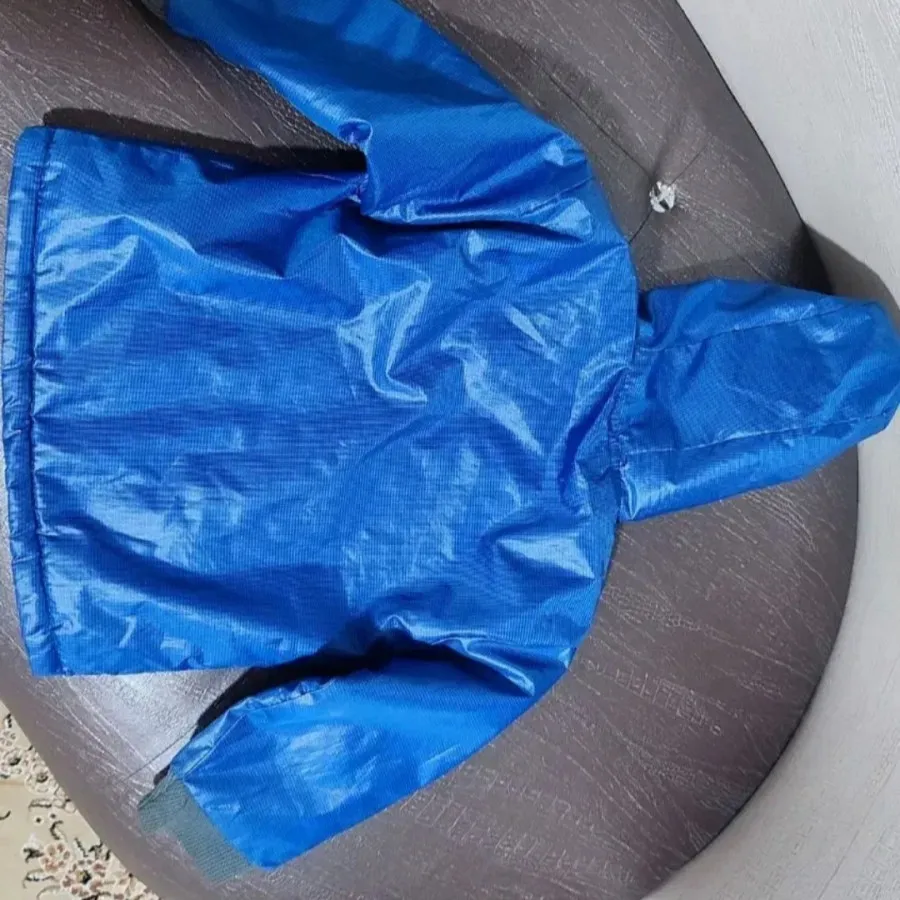 کاپشن بارانی بچگانه