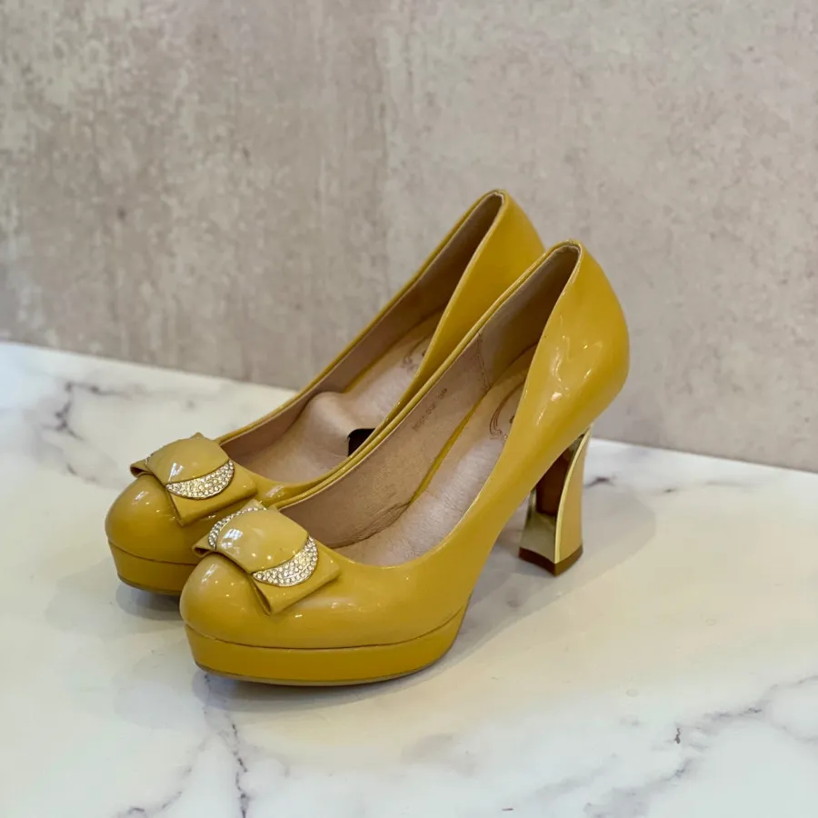 کفش مجلسی پاشنه بلند