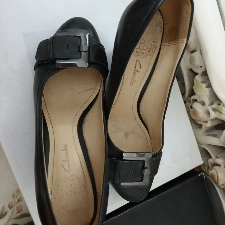 کفش کلارکس اصل