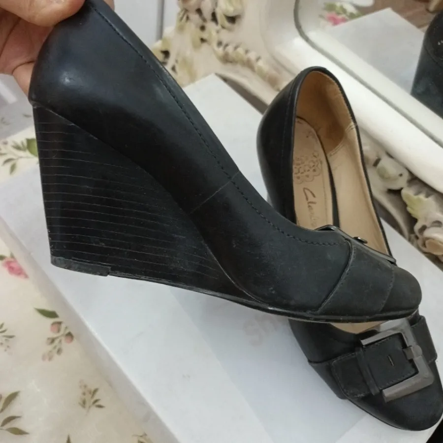 کفش کلارکس اصل
