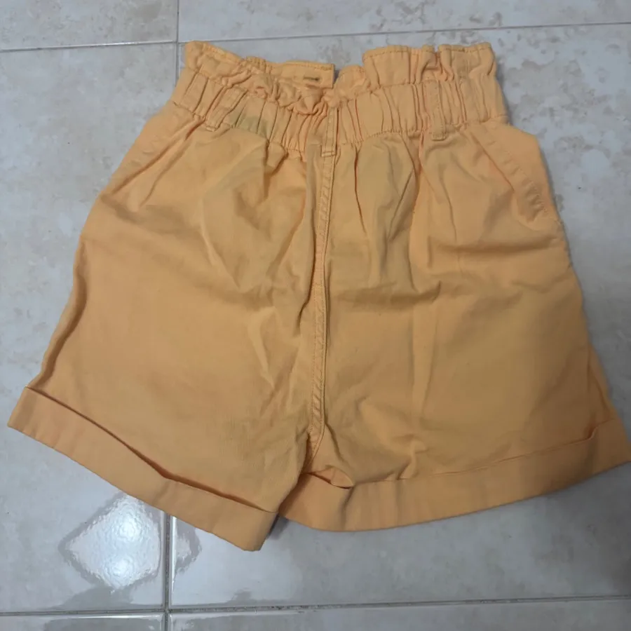 شلوارک نارنجی H & M s