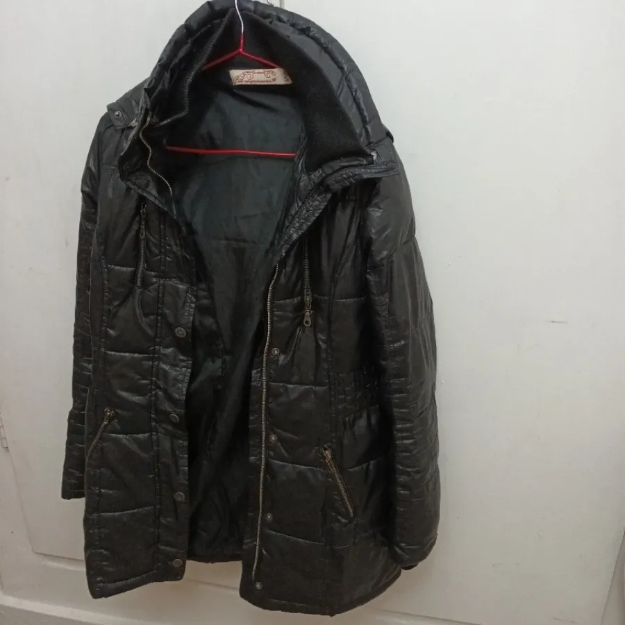 کاپشن مشکی برشکا طرح چرم