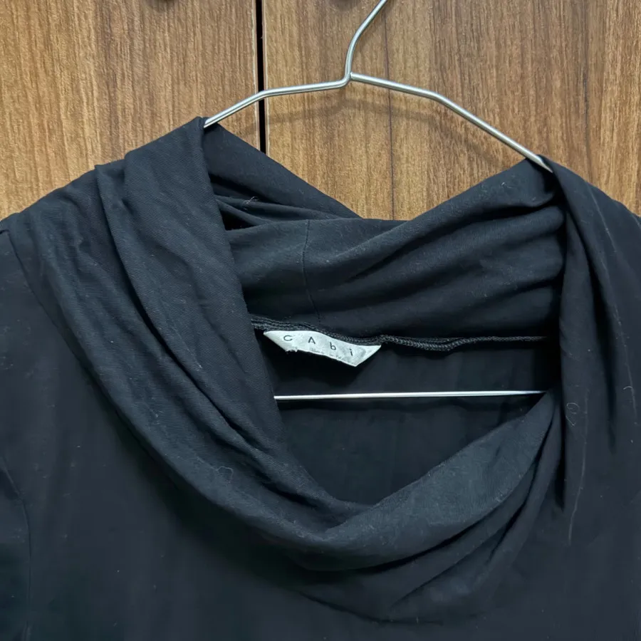 بلوز مشکی استین بلند free