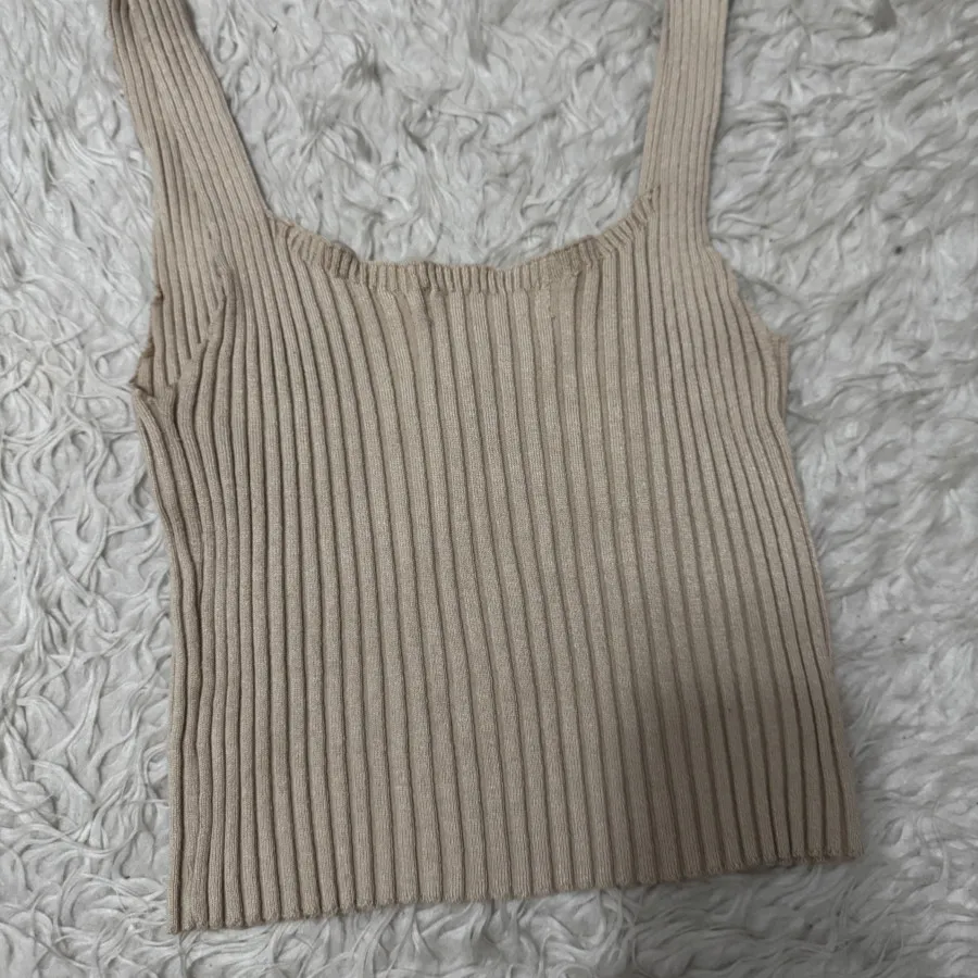 تاپ نیم تنه بافت کشی