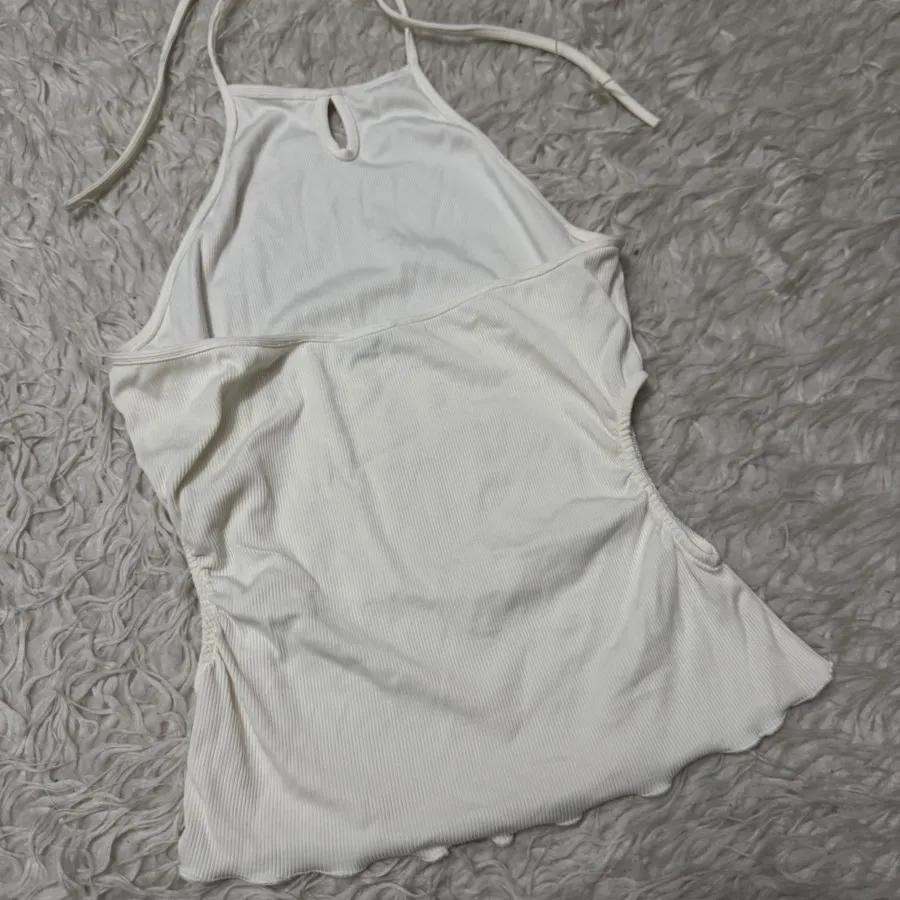 تاپ‌ سفید LTB S