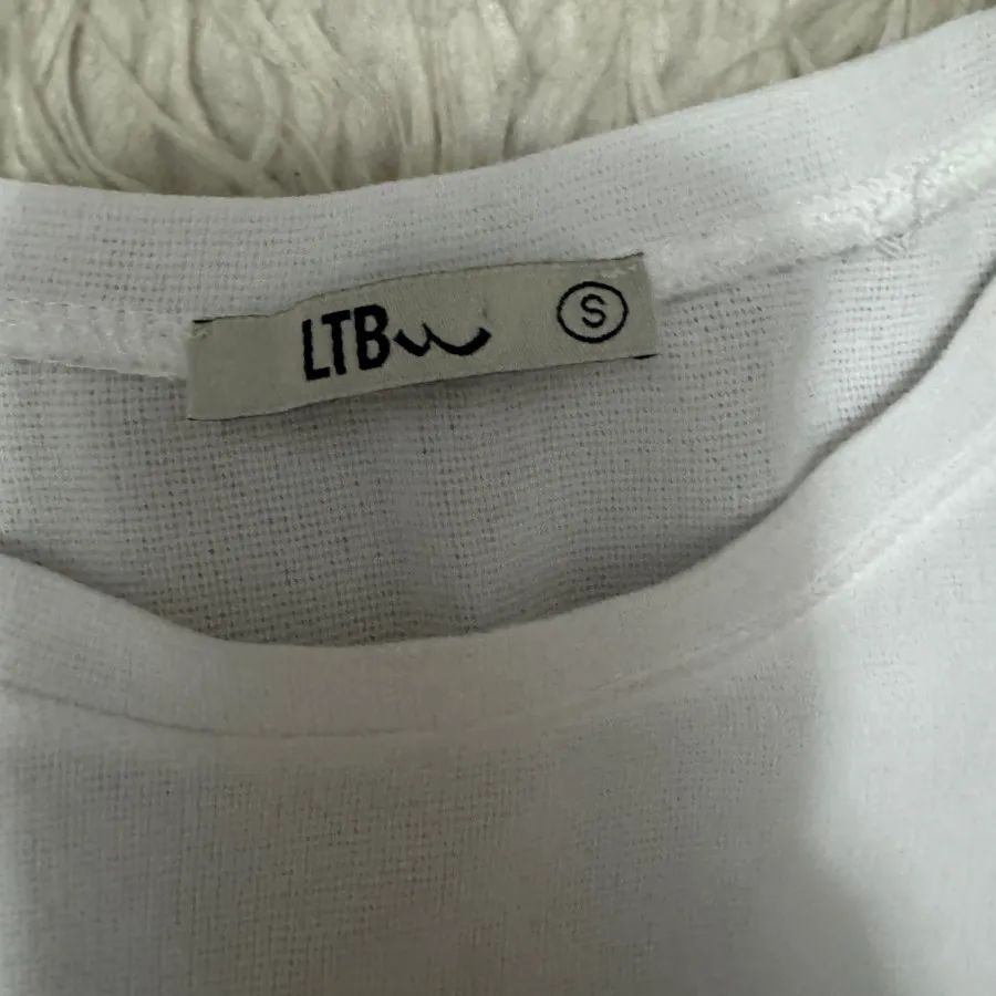 نیم تنه مهمانی LTB S