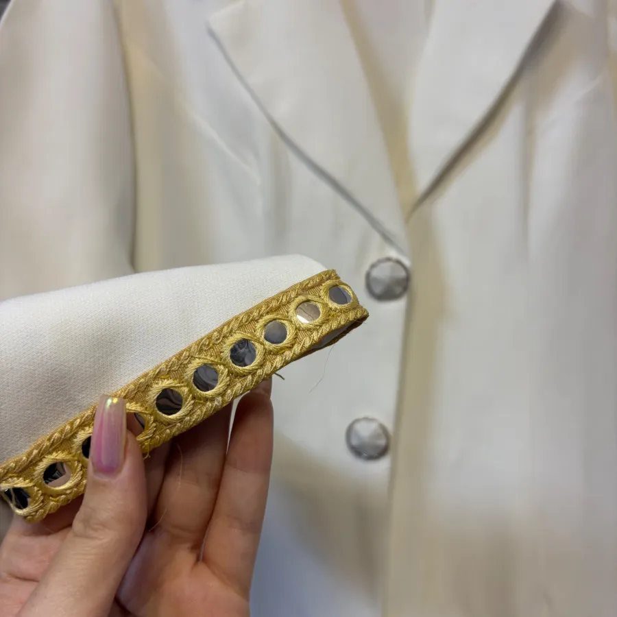 کت شلوار سفید