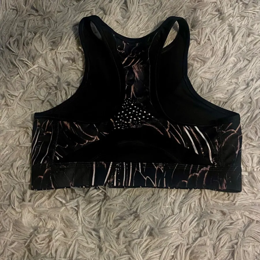 نیم تنه ورزشی نایک