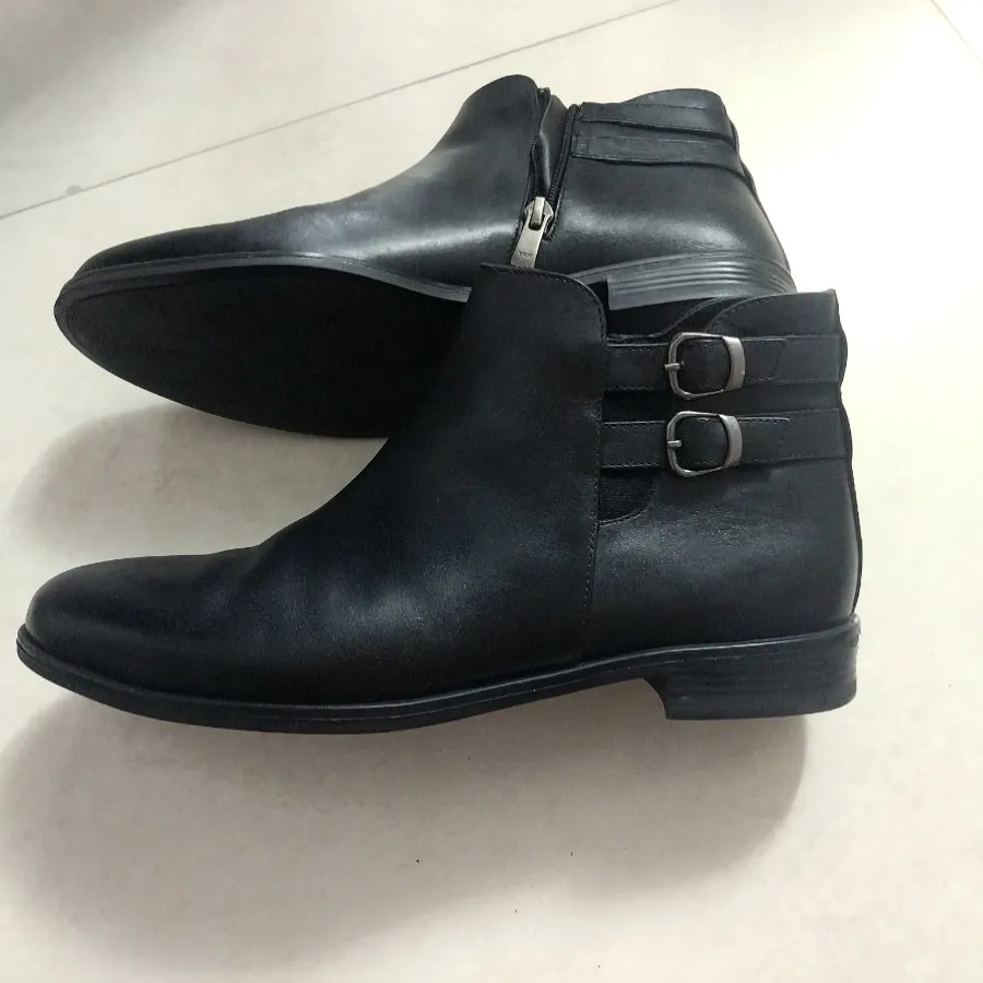 نیم بوت نوین چرم