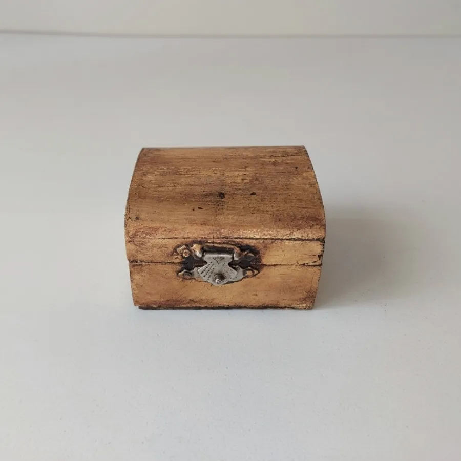 جعبه چوبی کوچک