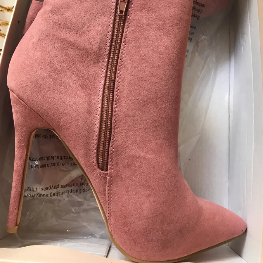 نیم بوت صورتی جاست فب