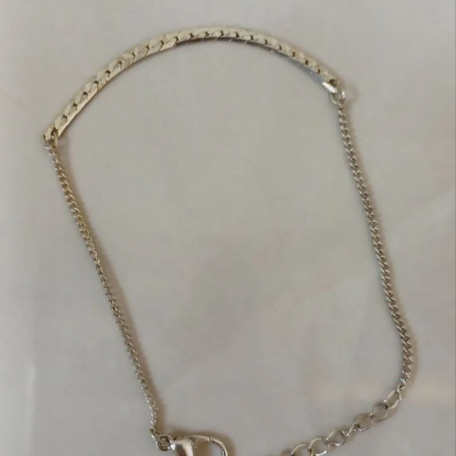 دستبند ظریف و جذاب