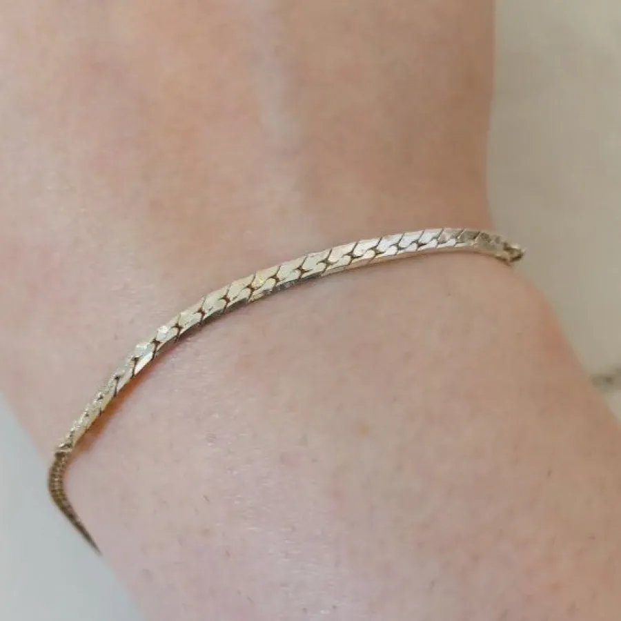 دستبند ظریف و جذاب