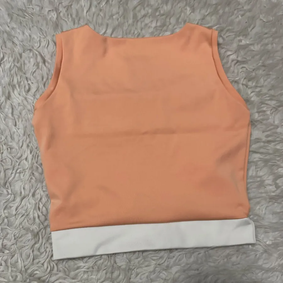 نیم تنه گلبهی S