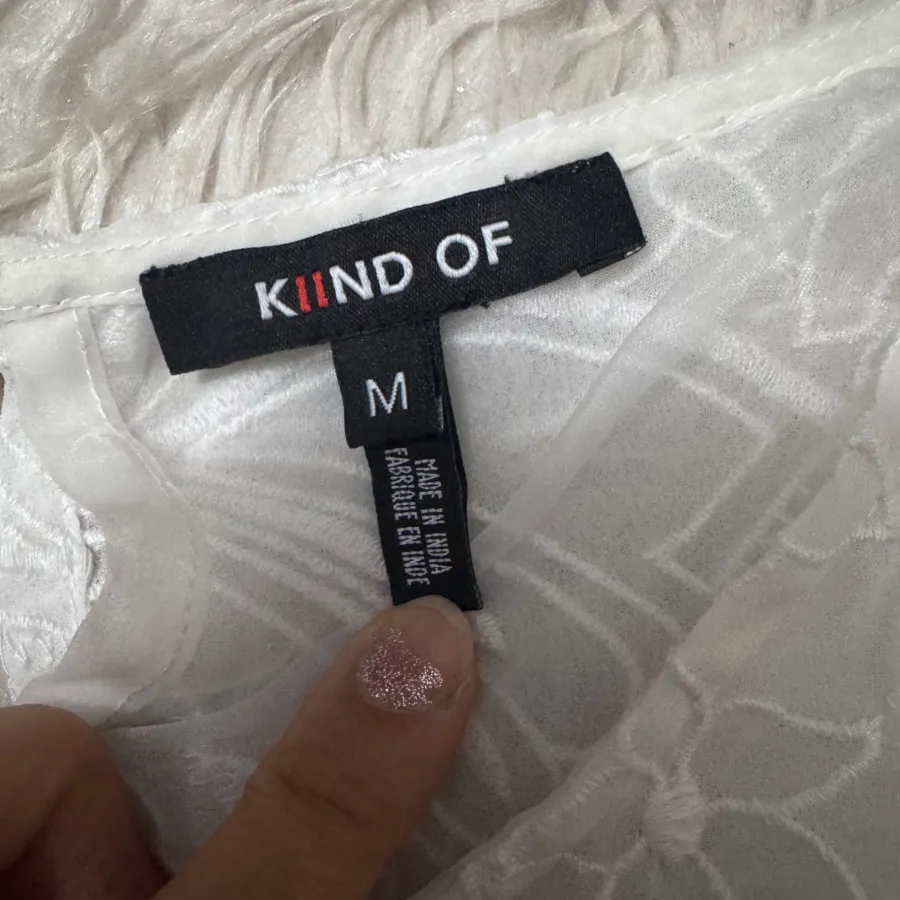 تاپ سفید گیپور برند