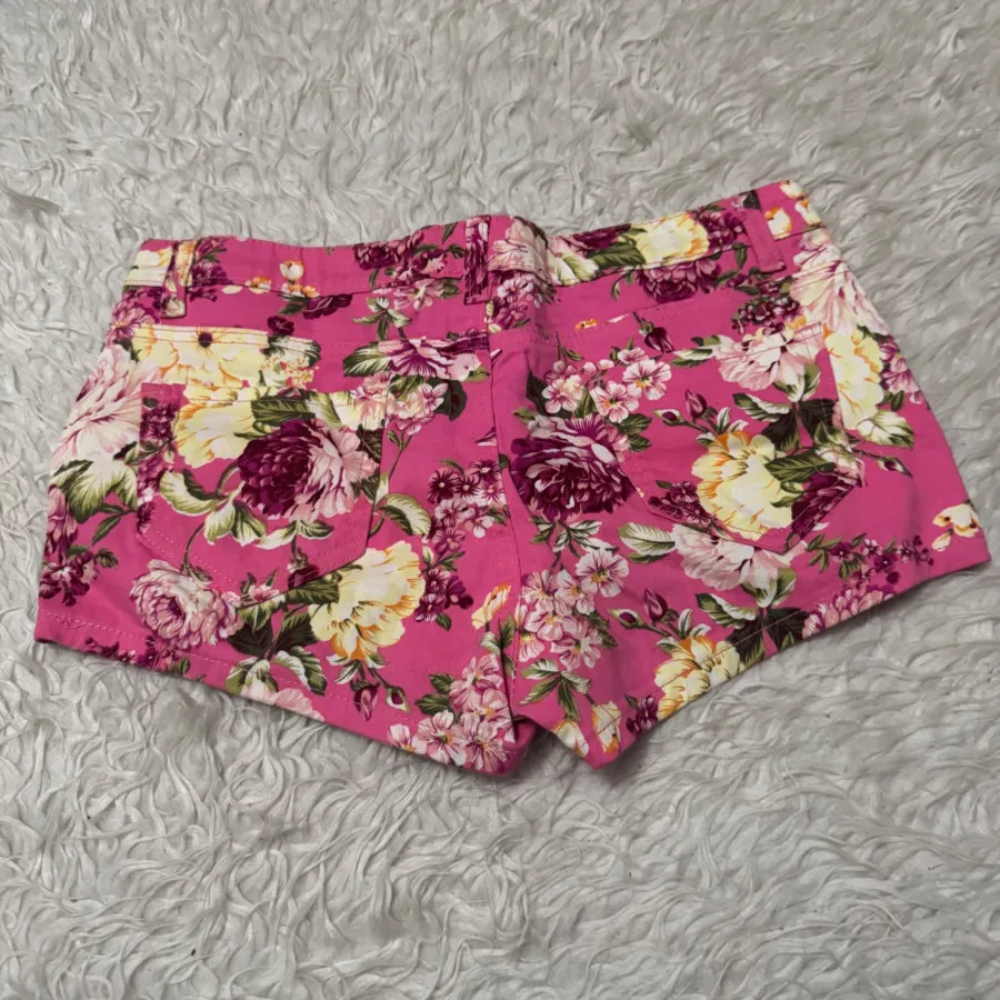 شلوارک گلدار صورتی برند