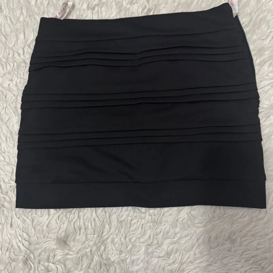 دامن مشکی مدل چیندار S