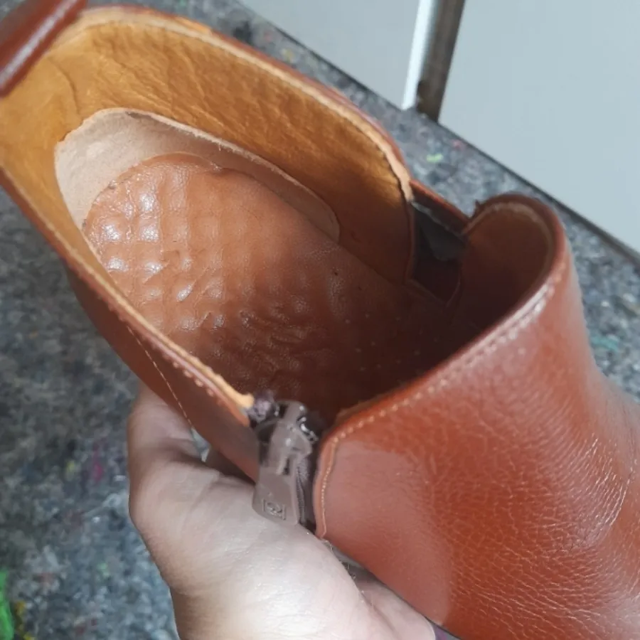 نیم بوت چرم زنانه