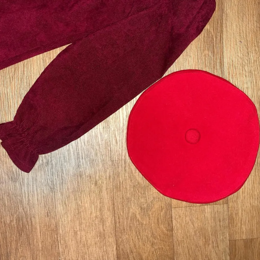 پیراهن و‌کلاه